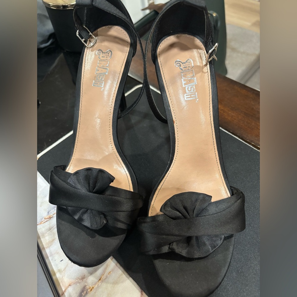 Brash Black Heels with knot Detail